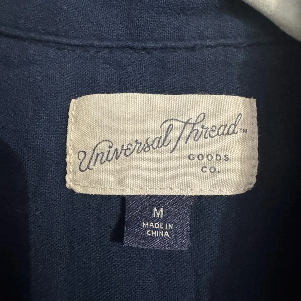 Universal Thread Button-Up Shirt - Picture 4 of 4